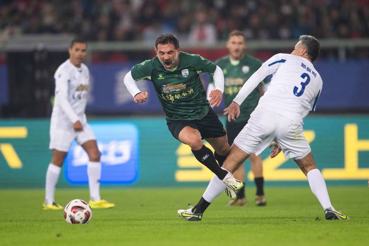 的双重身份 的双重身份