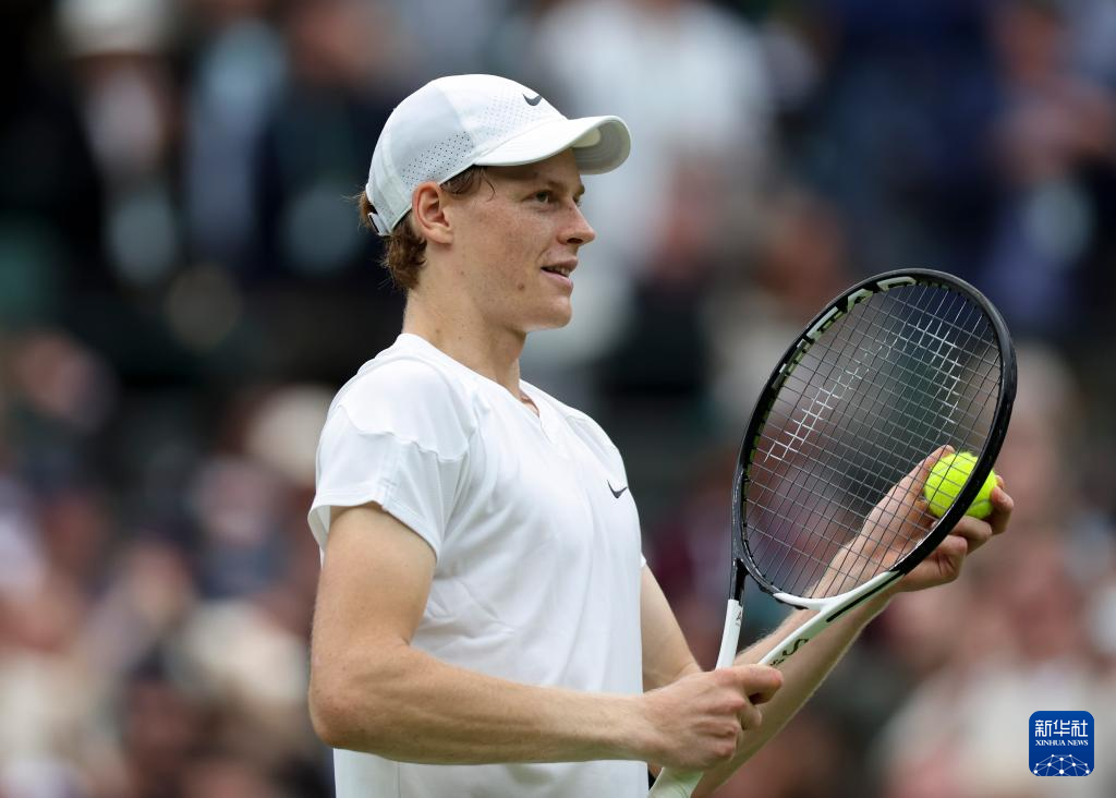 的一记头球 的一记头球