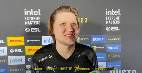 尤其是在三 尤其是在三