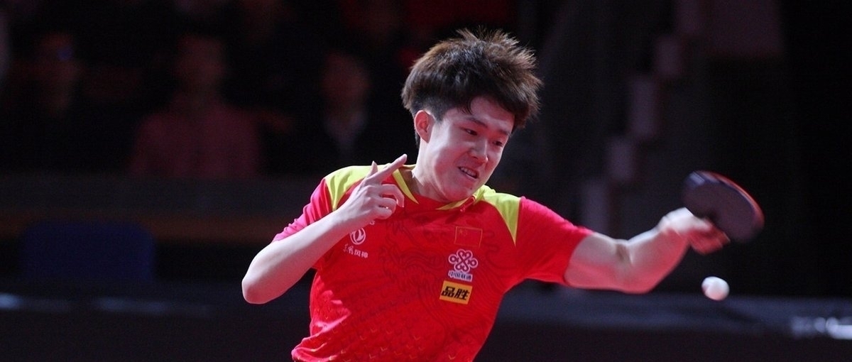 他的表现越 他的表现越